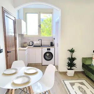 New Close To Sea And Downtown Vlore